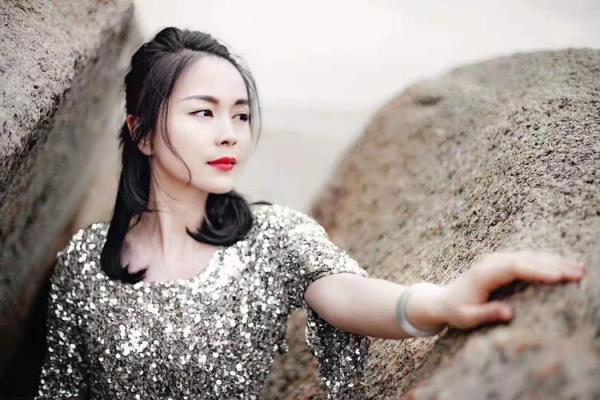 1986年出生的女性:命运与机遇的交织 1986年出生的女性:命运与机遇的交织