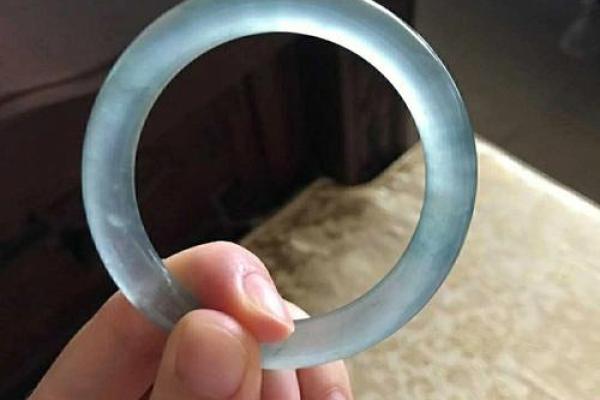 水命生肖如何选择适合的手镯,助你增运又美丽! 水命生肖如何选择适合的手镯,助你增运又美丽!