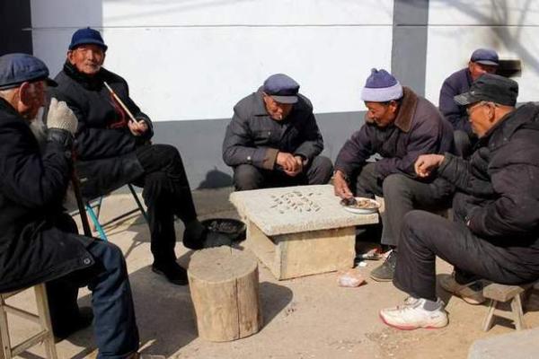 1965年出生的人:金命人独特的命运与魅力 1965年出生的人:金命人独特的命运与魅力