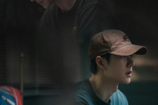 王一博的命运：从追梦少年到耀眼明星的心路历程