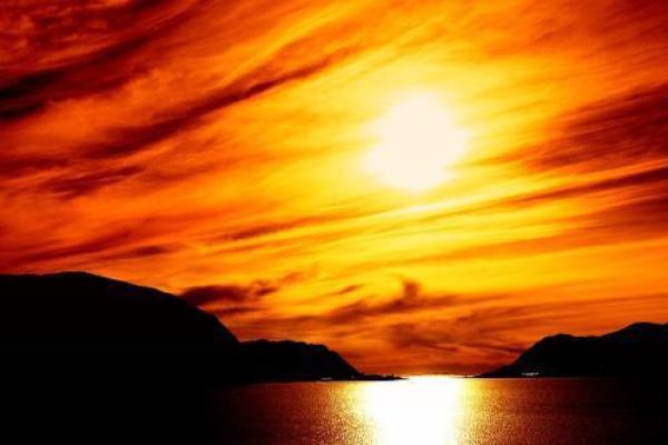 探秘太阳火命的色彩之谜:如何通过颜色了解你的命运 探秘太阳火命的色彩之谜:如何通过颜色了解你的命运