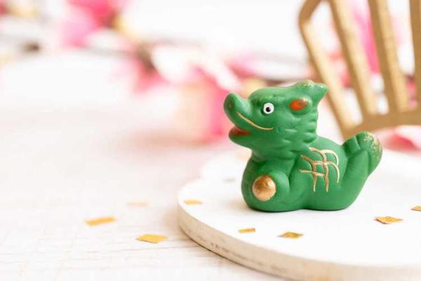 农历2月14日出生的命运解析：属兔孩子的神秘与魅力