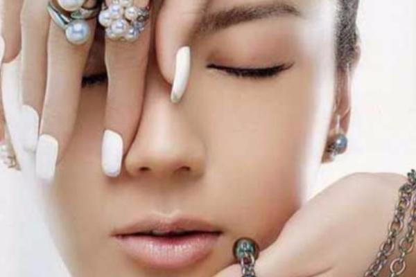 揭秘命名与相貌:女人的命名背后隐藏的美丽密码 揭秘命名与相貌:女人的命名背后隐藏的美丽密码