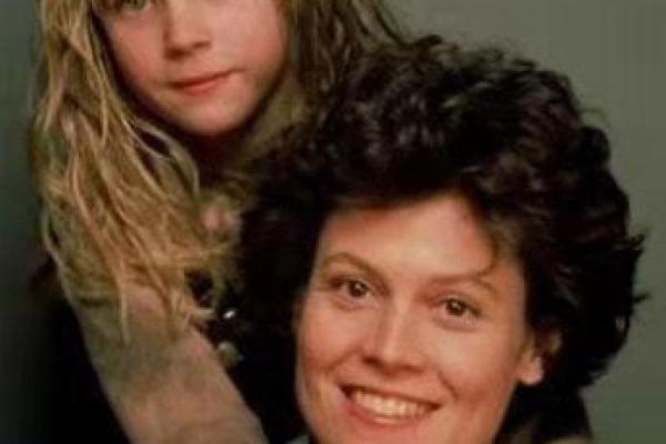 2004年出生的宝宝命运解析:星辰与性格的奇妙关联 2004年出生的宝宝命运解析:星辰与性格的奇妙关联