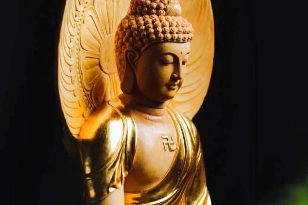 生沙中土命佩戴什么引发的神秘好运与传统智慧