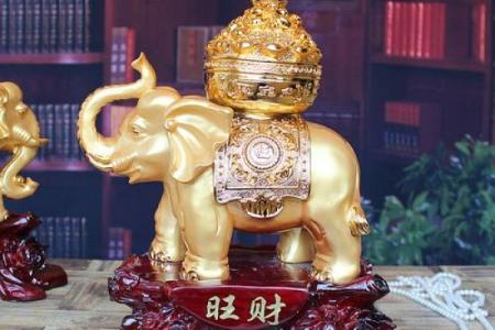 属鸡水命人士的吉祥饰品推荐与影响解析