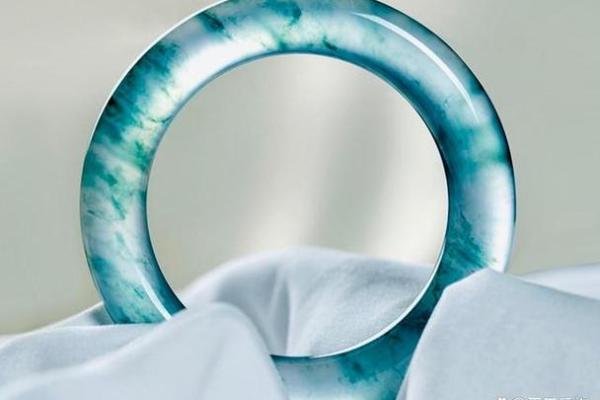 如何选择适合自己的玉翡翠,打造你的幸运之石! 如何选择适合自己的玉翡翠,打造你的幸运之石!