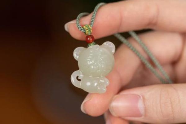 虎是什么命,适合戴什么?探秘虎年人的佩戴风格与运势提升! 虎是什么命,适合戴什么?探秘虎年人的佩戴风格与运势提升!