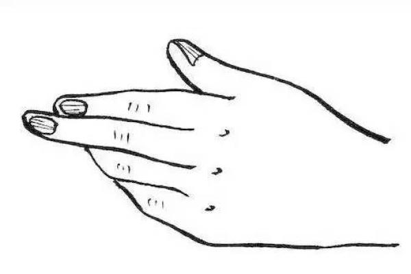 女人唇上横纹:解读其命运与内心的秘密 女人唇上横纹:解读其命运与内心的秘密