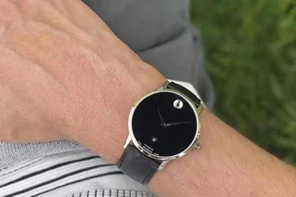 金命人士适合佩戴什么颜色的表盘?揭秘选择技巧与搭配推荐! 金命人士适合佩戴什么颜色的表盘?揭秘选择技巧与搭配推荐!