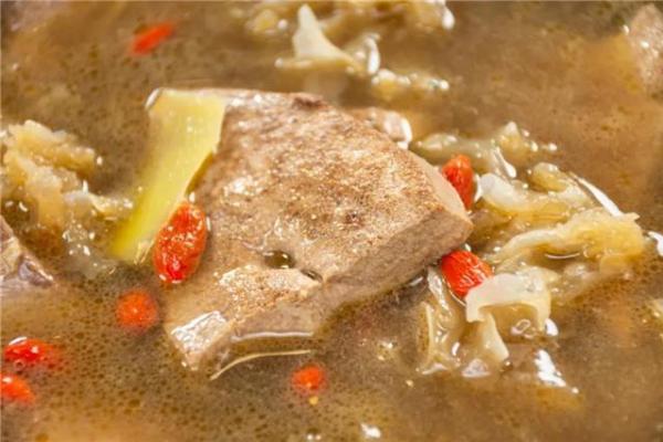 熬夜族必看:这些食物帮你续命,精神满满! 熬夜族必看:这些食物帮你续命,精神满满!