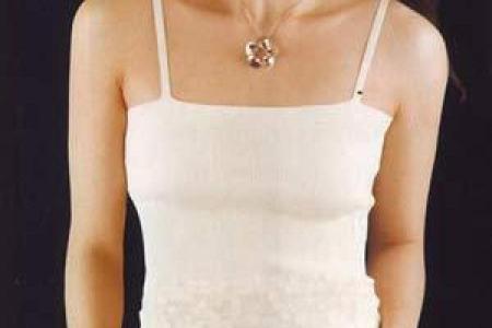 揭秘美丽命格：那些注定光彩照人的女性