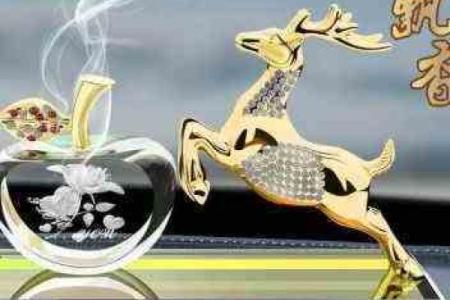 火命开车摆件选择指南：让你的爱车更添风采与好运！