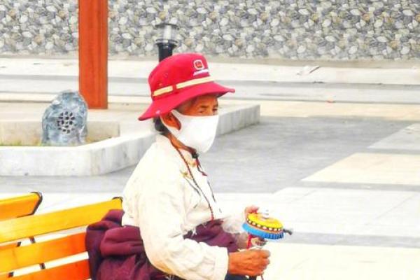 双手合十的人命运分析:看似平静的内心世界 双手合十的人命运分析:看似平静的内心世界