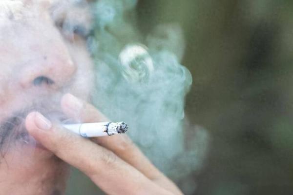 吸烟与长寿:为何烟民的生命旅程如此漫长? 吸烟与长寿:为何烟民的生命旅程如此漫长?