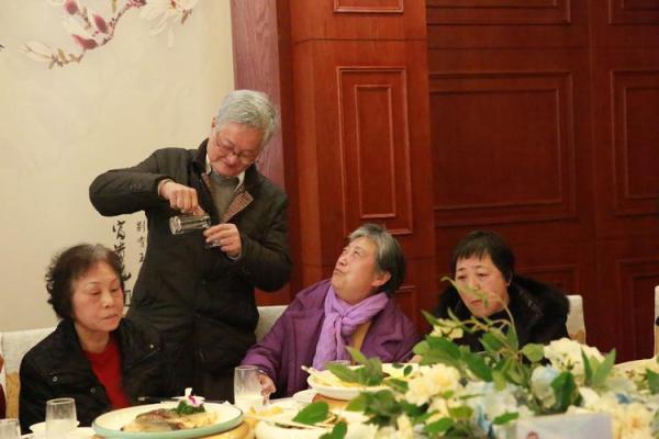 师生情深,岁月如歌——记忆中的那本像册 师生情深,岁月如歌——记忆中的那本像册