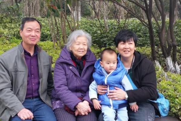 狗的晚年与命格:如何让爱犬度过幸福晚年 狗的晚年与命格:如何让爱犬度过幸福晚年