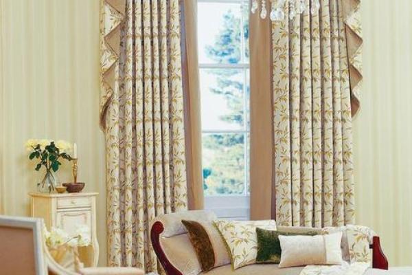 金命者适合用什么颜色窗帘来提升家居运势？