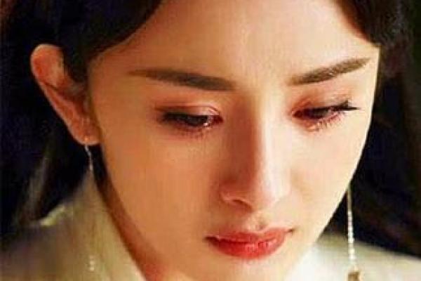 破财桃花女命:为何她们的爱情与财富总是纠缠不清? 破财桃花女命:为何她们的爱情与财富总是纠缠不清?