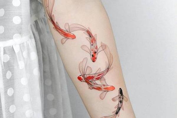 金马命的纹身选择:为你的人生增添好运与魅力 金马命的纹身选择:为你的人生增添好运与魅力