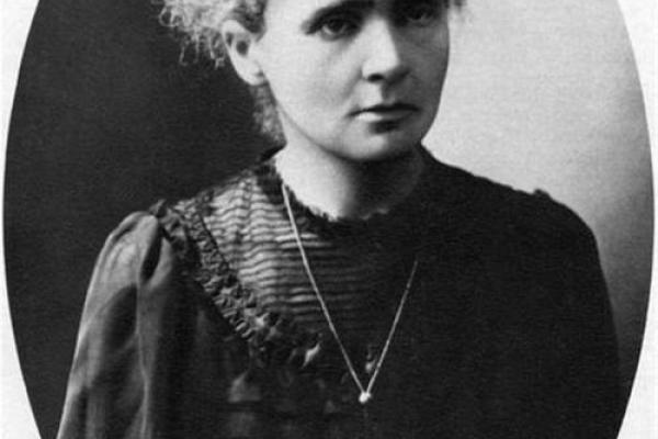 如何解读70年10月的命运之路:人生的启示与反思 如何解读70年10月的命运之路:人生的启示与反思