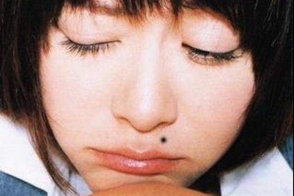 女人嘴巴小的命运解析:美丽与智慧的双重象征 女人嘴巴小的命运解析:美丽与智慧的双重象征