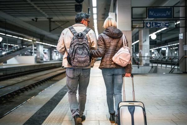 属狗之人36岁运势与命理解析:踏向人生巅峰的关键时刻 属狗之人36岁运势与命理解析:踏向人生巅峰的关键时刻