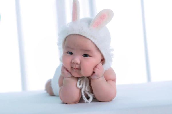 了解2001年出生孩子的命运与未来发展 了解2001年出生孩子的命运与未来发展