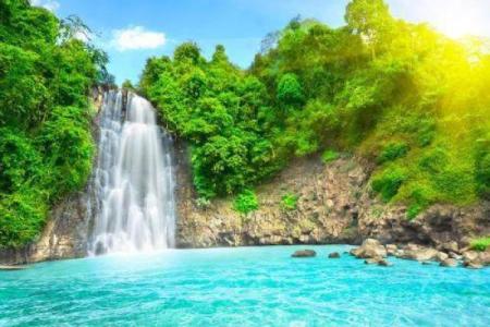 癸水命人的方位选择：让好运与平衡在生活中流动