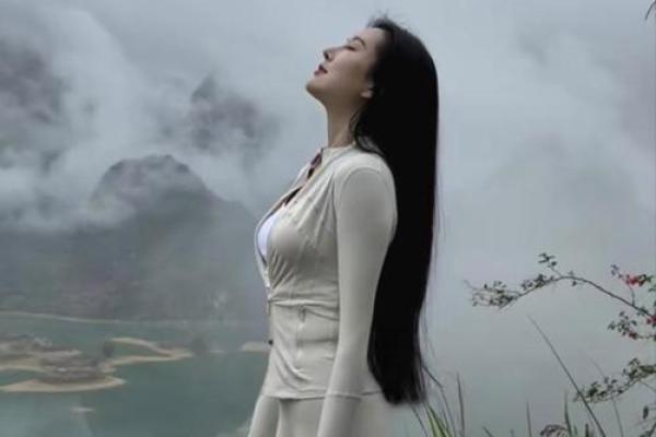 揭秘骨相与女人富贵命的奥秘,助你走向人生巅峰 揭秘骨相与女人富贵命的奥秘,助你走向人生巅峰