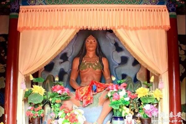 猴年女生的命运与特点解析:聪慧与活力并存的女性篇章 猴年女生的命运与特点解析:聪慧与活力并存的女性篇章