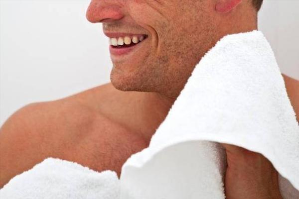 胡须容易出汗的原因与应对策略,揭秘男性日常护理新趋势! 胡须容易出汗的原因与应对策略,揭秘男性日常护理新趋势!