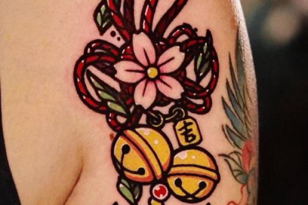 白蜡金命纹身：独特的个性与寓意之美