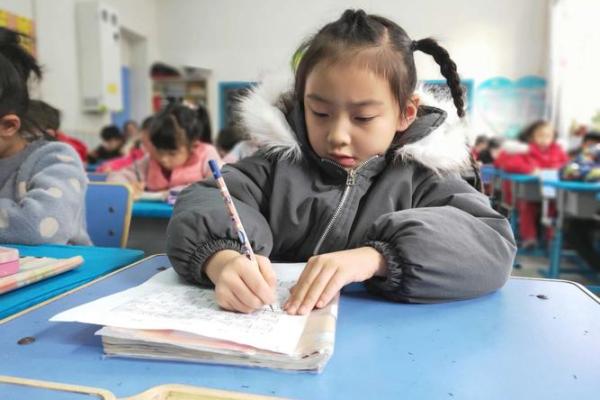 九五年出生女孩的命理解析:怎样拥抱未来与幸福? 九五年出生女孩的命理解析:怎样拥抱未来与幸福?