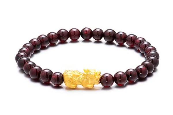 金龙之命:适合佩戴的首饰解析与搭配技巧 金龙之命:适合佩戴的首饰解析与搭配技巧