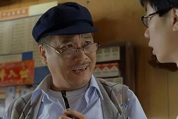 耳朵不露之人:神秘命运的深刻解析与生活启示 耳朵不露之人:神秘命运的深刻解析与生活启示