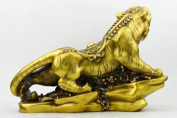 1968年属蛇的人命运解析：智慧与灵动的结合