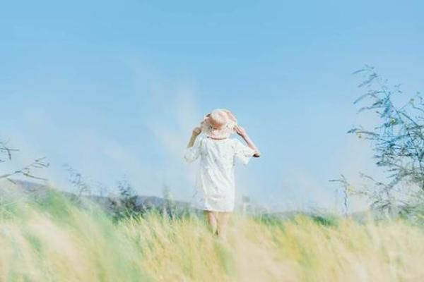 1998年土命与其它属相的姻缘解析：找寻理想伴侣的秘密