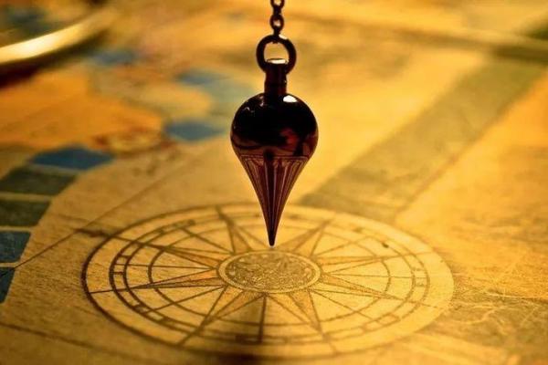 揭秘女命功成名就的命理与心法，如何转运人生！