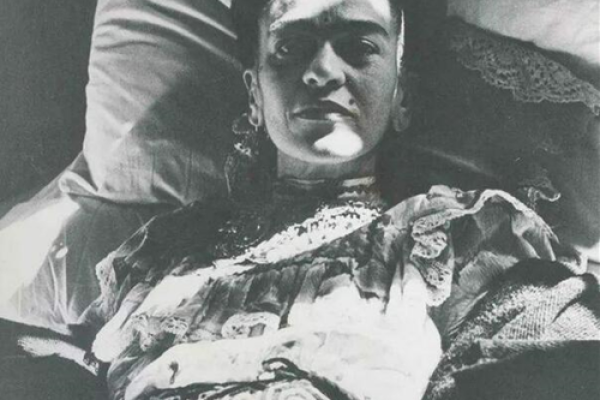 鸡蛋脸女子的命运:美丽、挑战与自我救赎的见证 鸡蛋脸女子的命运:美丽、挑战与自我救赎的见证