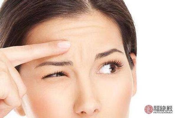 1998年出生的女性命运：探索她们的性格与人生轨迹