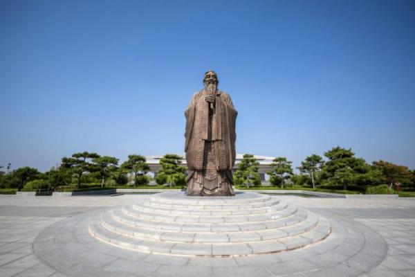 孔子信命：天命与自我修养的和谐之道