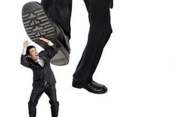 犯命小人的危害：生活中的隐形杀手，你了解多少？