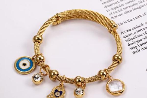 火鸡命女适合佩戴的饰品与推荐