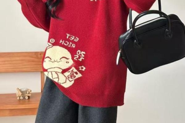 2013蛇年女孩的命运解析：智慧与魅力的完美结合