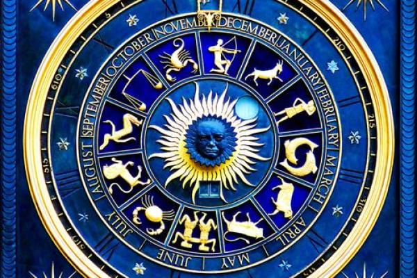 19930年属鸡的人命理解析与人生运势 19930年属鸡的人命理解析与人生运势