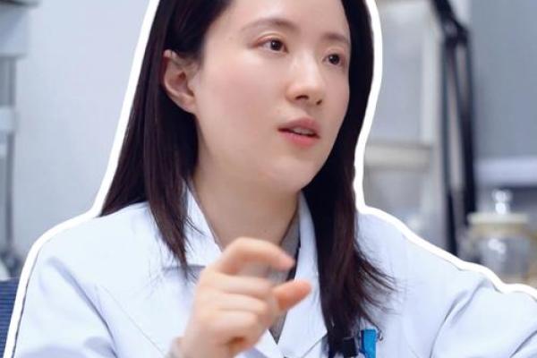 畸形鼻的女人，命运的转折与不屈的美丽之路