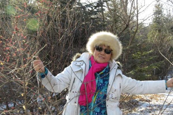 属狗女51岁,命运与岁月的华丽交织与重塑 属狗女51岁,命运与岁月的华丽交织与重塑