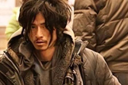 乞丐变身皇帝的传奇故事——由低谷到巅峰的逆袭之路