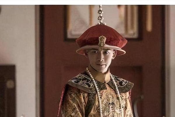 探秘“帝皇之命”的命格：光辉与征途的交融之路